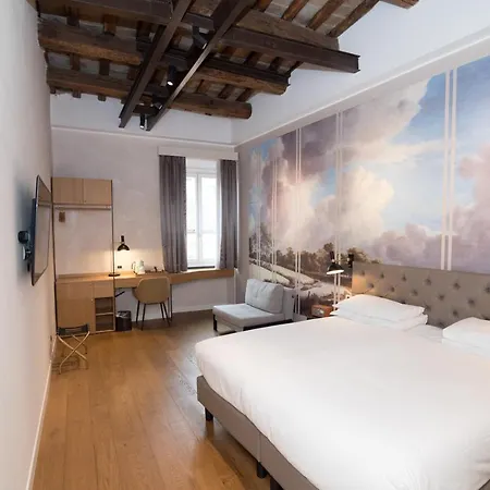 Accademia Hotel