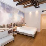 Hotel Accademia 3*