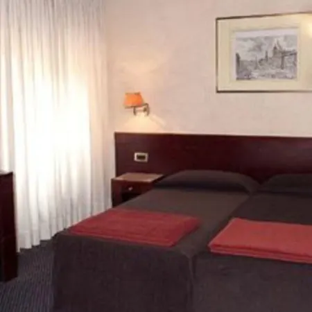 Отель Accademia