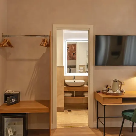 Отель Accademia 3*