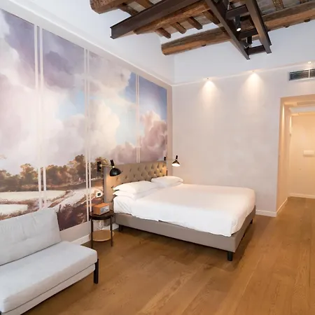 Hotel Accademia 3*