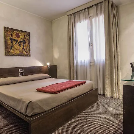 Hotel Accademia Roma