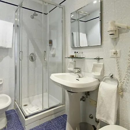 Accademia Hotel