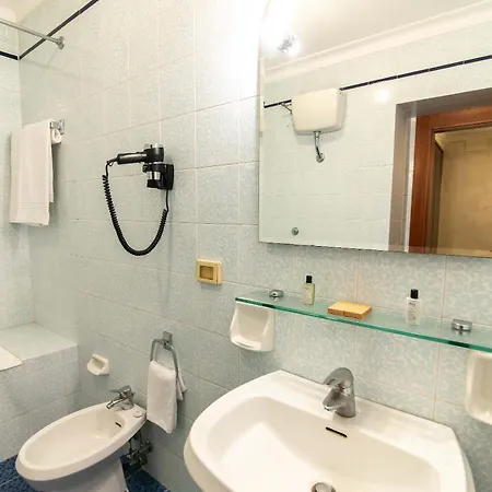 Accademia Hotel
