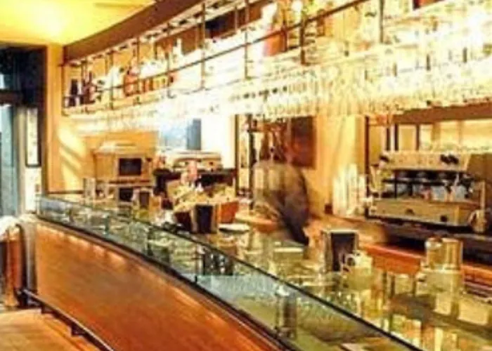 아카데미아 호텔