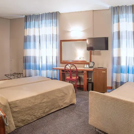 Hotel Accademia 3*